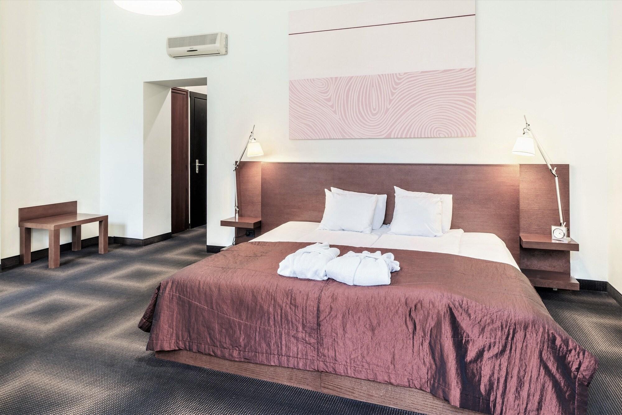 ริกซ์เวล เซ็นทรา โฮเต็ล Hotel รีกา ภายนอก รูปภาพ
