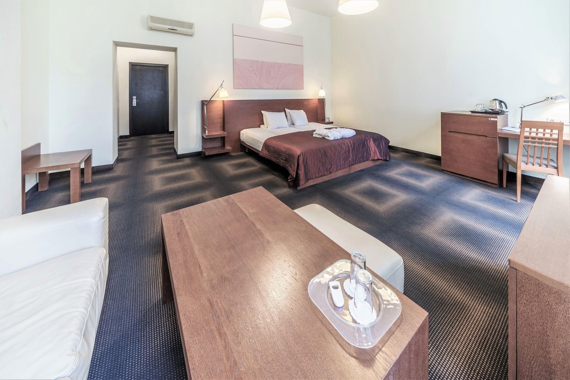ริกซ์เวล เซ็นทรา โฮเต็ล Hotel รีกา ภายนอก รูปภาพ