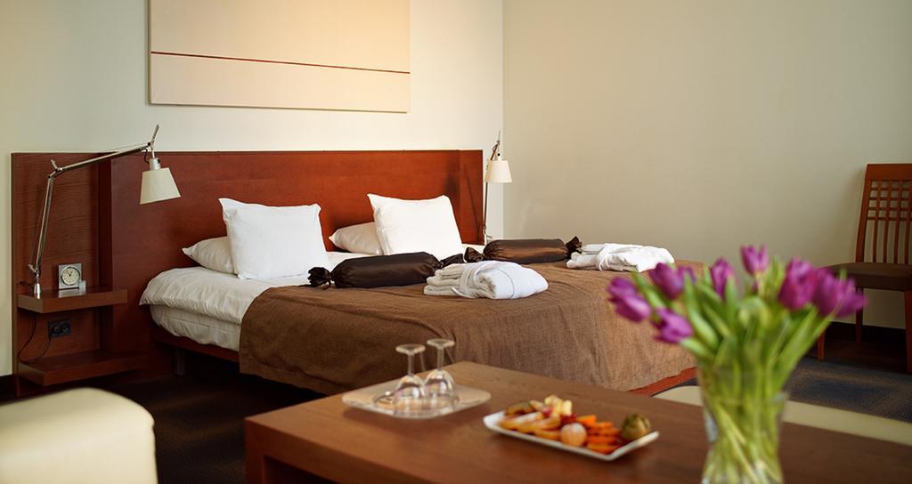 ริกซ์เวล เซ็นทรา โฮเต็ล Hotel รีกา ภายนอก รูปภาพ
