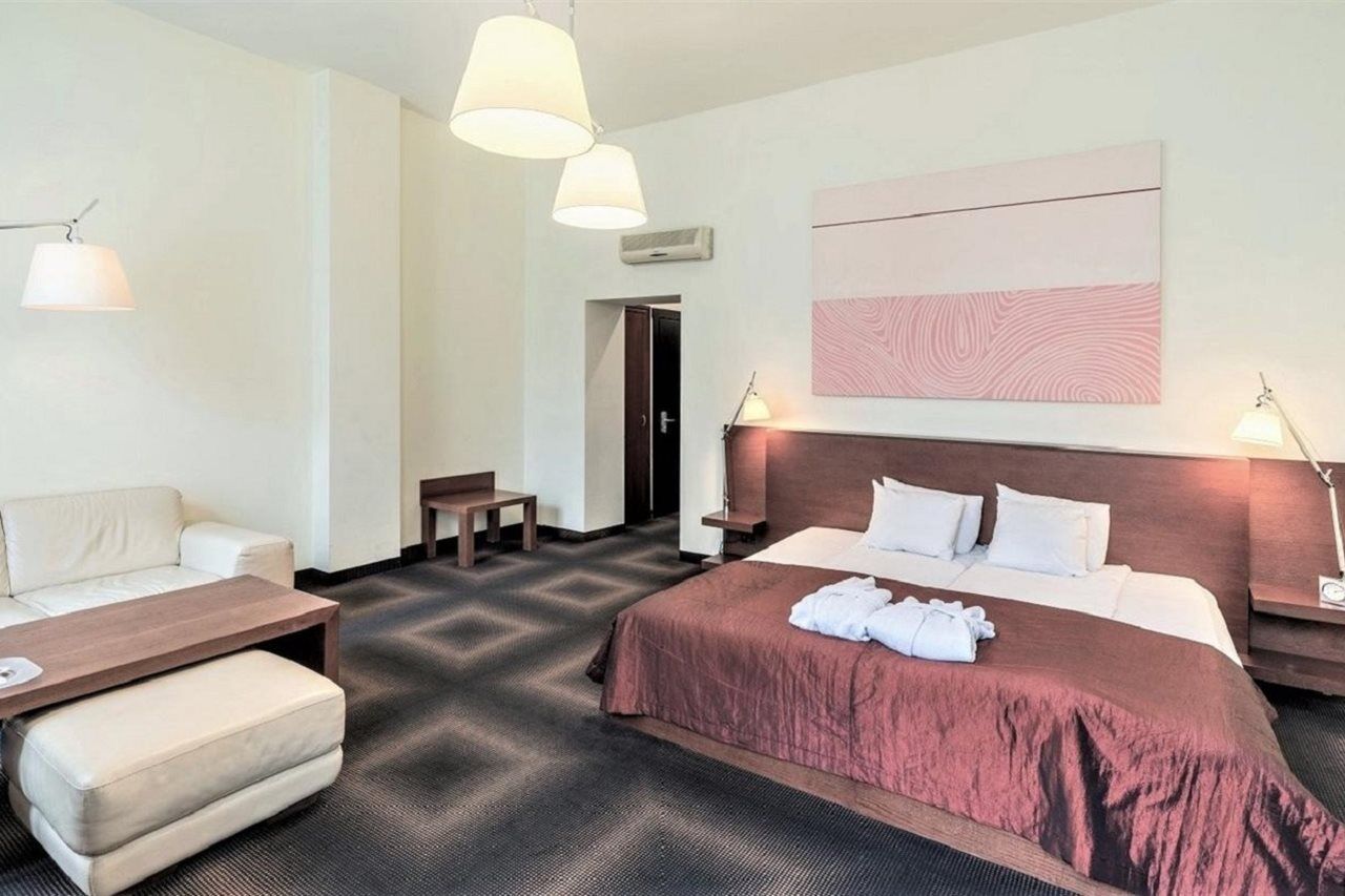 ริกซ์เวล เซ็นทรา โฮเต็ล Hotel รีกา ภายนอก รูปภาพ